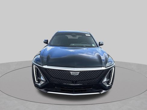 Used 2024 Cadillac Lyriq Luxury w/ LPO, Floor Liner Package RWD image 11