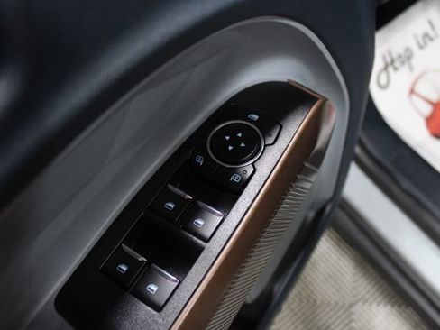 Used 2024 Ford Maverick Lariat w/ FX4 Off-Road Package image 18