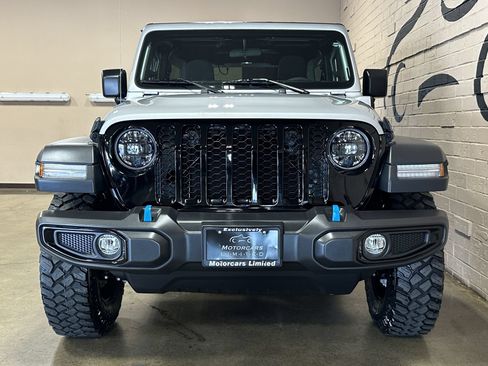 Used 2023 Jeep Wrangler Unlimited AWD/4WD image 11