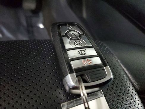 Used 2024 Ford Expedition Max XLT image 33