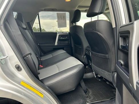 Used 2022 Toyota 4Runner SR5 Premium w/ Moonroof Package AWD/4WD image 26