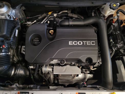 Used 2020 Chevrolet Equinox LS w/ LS Convenience Package FWD image 30