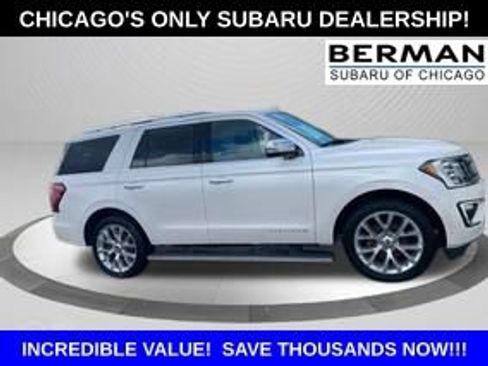 Used 2019 Ford Expedition Platinum image 2