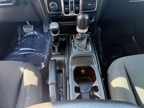 Used 2020 Jeep Wrangler Unlimited Sport image 22