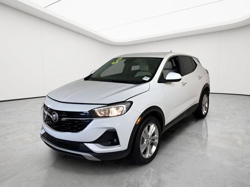 Used 2023 Buick Encore GX Preferred w/ Cold Weather Comfort Package FWD image 5