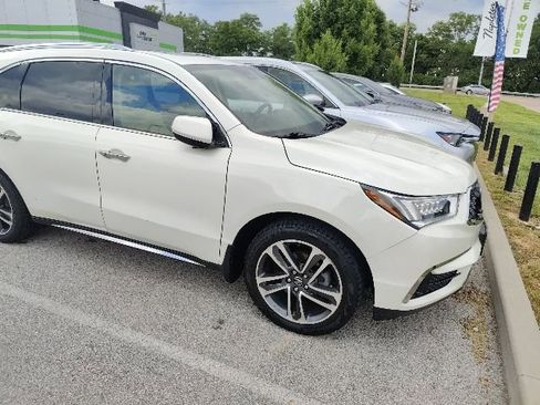 Used 2017 Acura MDX SH-AWD w/ Advance Package image 16
