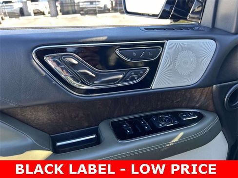 Used 2022 Lincoln Navigator L Black Label image 21