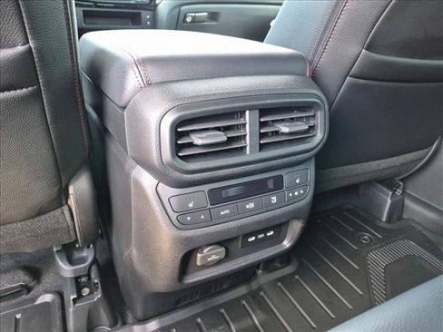 Used 2025 Honda Ridgeline Black Edition image 19
