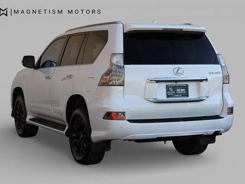 Used 2014 Lexus GX 460 w/ Premium Package image 9