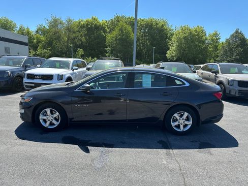 Used 2022 Chevrolet Malibu LS FWD image 8