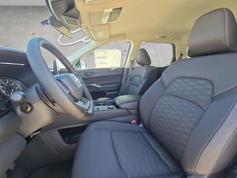 New 2026 Nissan Pathfinder SV image 19