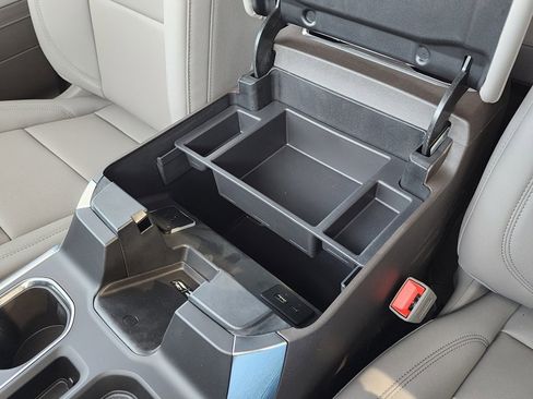 New 2026 GMC Sierra 1500 SLT w/ SLT Premium Plus Package image 32