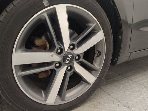Used 2017 Kia Forte EX FWD image 31