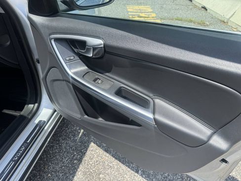Used 2015 Volvo V60 T5 Premier AWD/4WD image 15