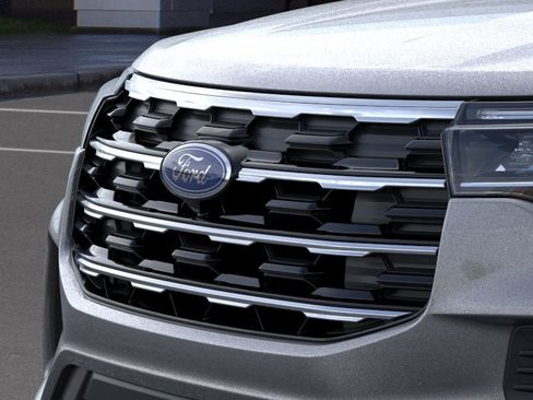 New 2026 Ford Explorer Active RWD image 17