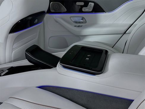 Used 2026 Mercedes-Benz Maybach GLS 600 4MATIC image 27