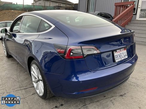 Used 2019 Tesla Model 3 Standard Range Plus image 82