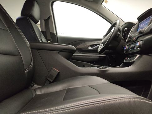 Used 2022 GMC Terrain SLT w/ Tech Package AWD/4WD image 21