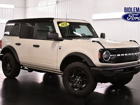 Used 2025 Ford Bronco Big Bend AWD/4WD image 1