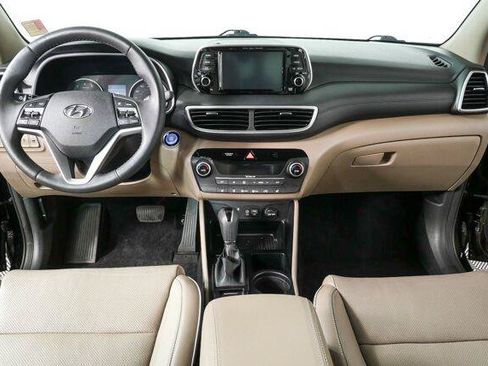 Used 2020 Hyundai Tucson Limited FWD image 11