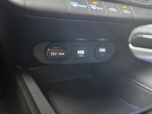 Used 2022 Hyundai Elantra SEL image 35