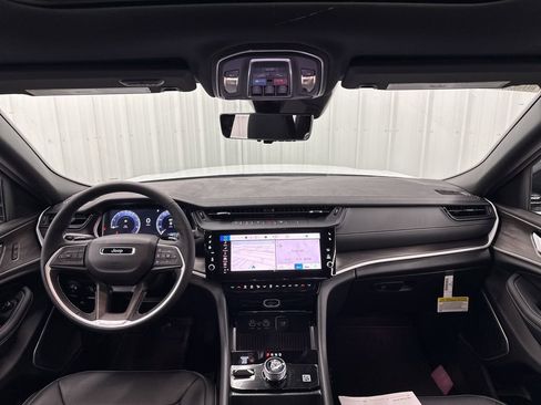 New 2026 Jeep Grand Cherokee L Limited AWD/4WD image 18
