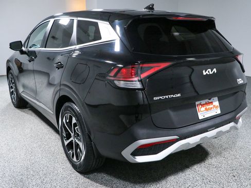 Used 2023 Kia Sportage EX FWD image 9