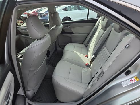 Used 2015 Toyota Camry XLE FWD image 17