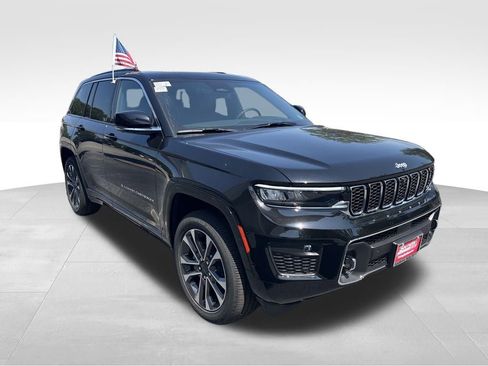 New 2025 Jeep Grand Cherokee Overland w/ Adv Protech Group III image 10
