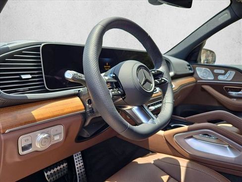 Certified 2026 Mercedes-Benz GLS 450 4MATIC image 9
