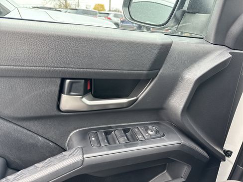 New 2025 Toyota Tacoma TRD Off-Road image 18