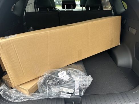 New 2025 Hyundai Tucson Limited image 38