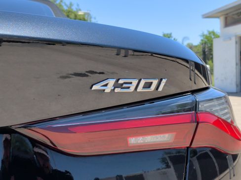 Used 2022 BMW 430i Convertible w/ M Sport Package RWD image 11