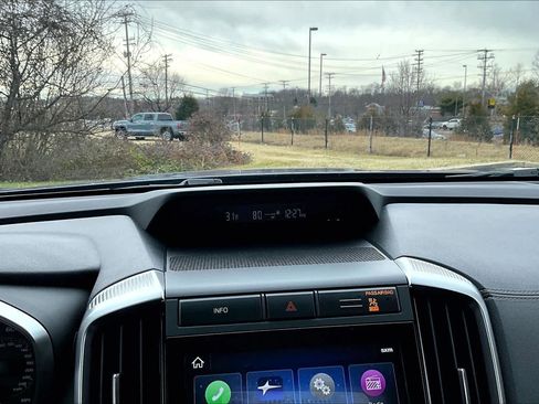 Used 2022 Subaru Ascent Premium w/ Convenience Package image 32