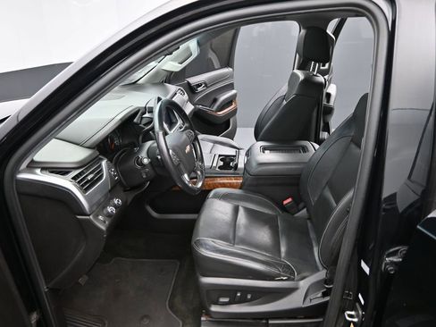 Used 2018 Chevrolet Tahoe Premier AWD/4WD image 10