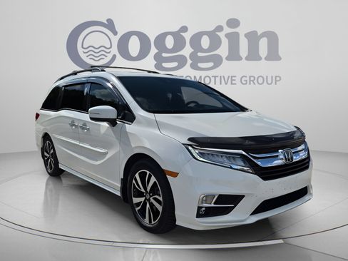 Used 2018 Honda Odyssey Elite image 7