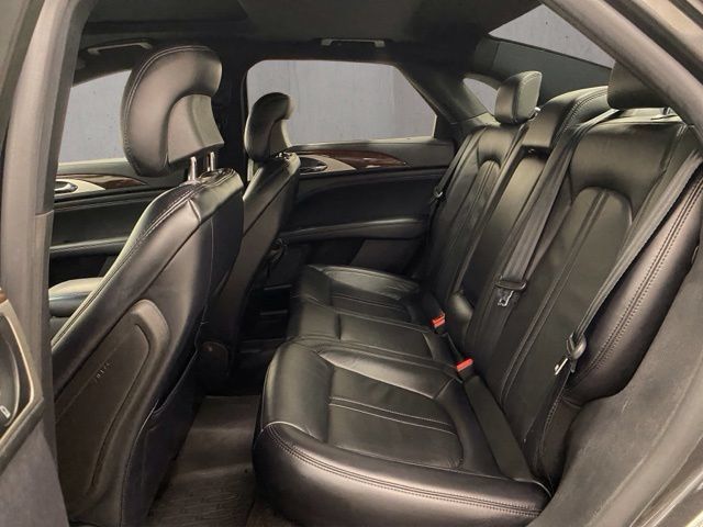 Used 2019 Lincoln MKZ Reserve w/ Reserve Plus Package AWD/4WD image 9