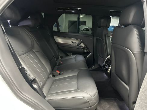 Used 2024 Land Rover Range Rover Sport SE AWD/4WD image 22