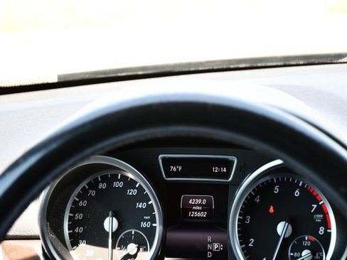 Used 2015 Mercedes-Benz ML 350 4MATIC image 20
