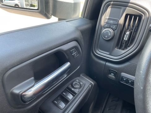 Used 2024 Chevrolet Silverado 2500 W/T w/ WT Convenience Package RWD image 9