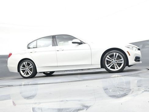 Used 2017 BMW 330i Sedan RWD image 34