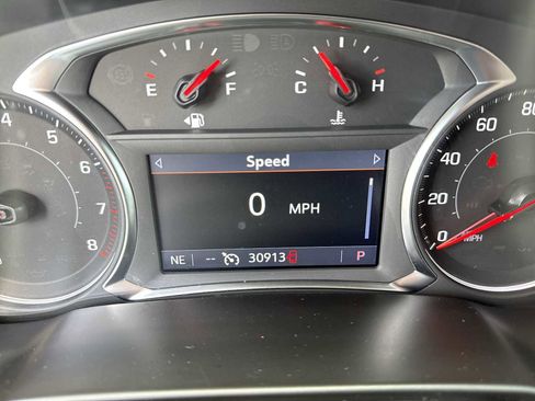Used 2025 Chevrolet Blazer LT FWD image 10