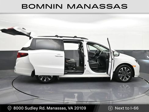 Used 2025 Honda Odyssey Elite image 46