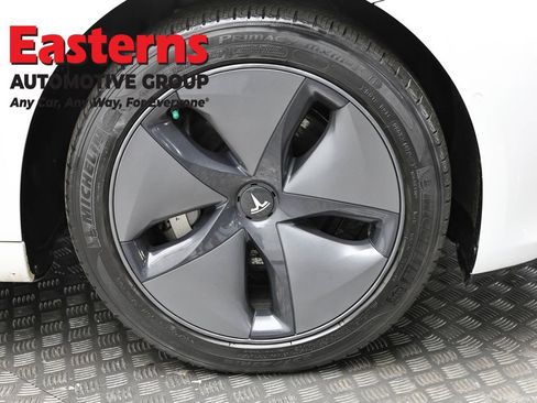 Used 2019 Tesla Model 3 Long Range AWD/4WD image 28