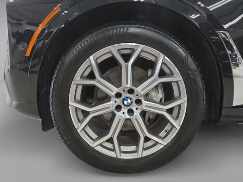 Used 2026 BMW X7 xDrive40i AWD/4WD image 9