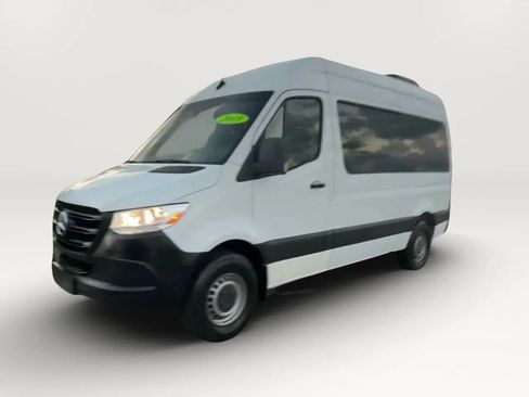 Used 2019 Mercedes-Benz Sprinter 2500 image 13