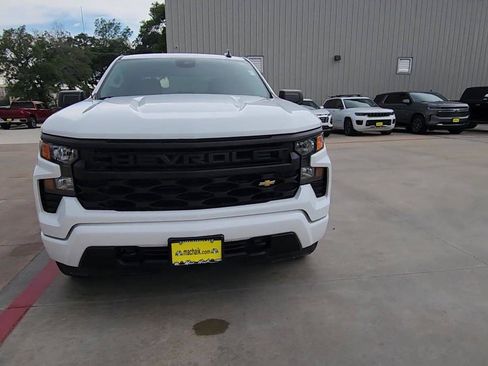 Used 2025 Chevrolet Silverado 1500 Custom RWD image 3