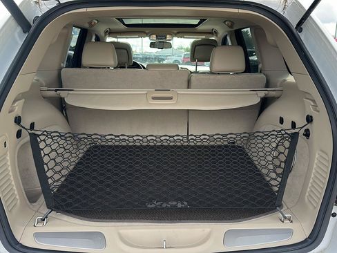 Used 2015 Jeep Grand Cherokee Overland AWD/4WD image 14