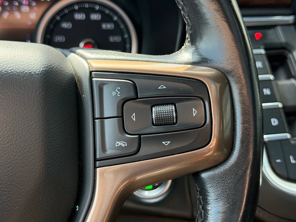 Used 2021 Chevrolet Suburban High Country AWD/4WD image 19