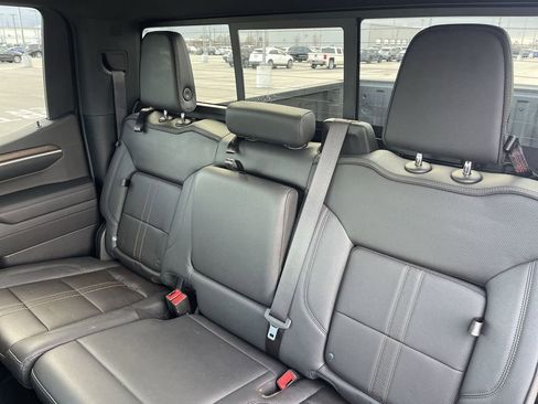 Used 2022 Chevrolet Silverado 1500 High Country w/ High Country Premium Package image 36